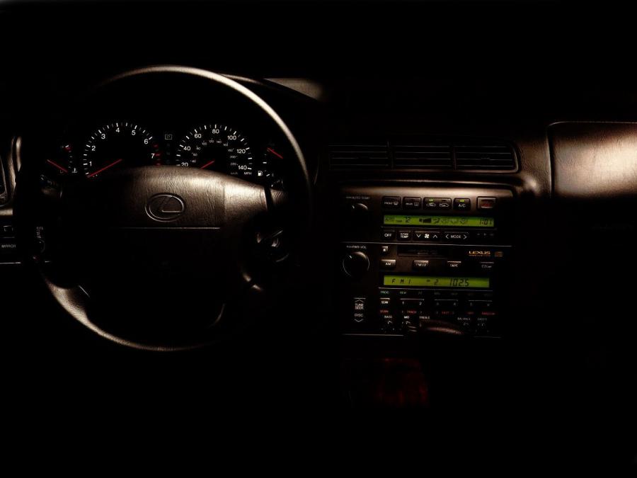  Lexus ES300 1992 года  (фото 2 из 27)